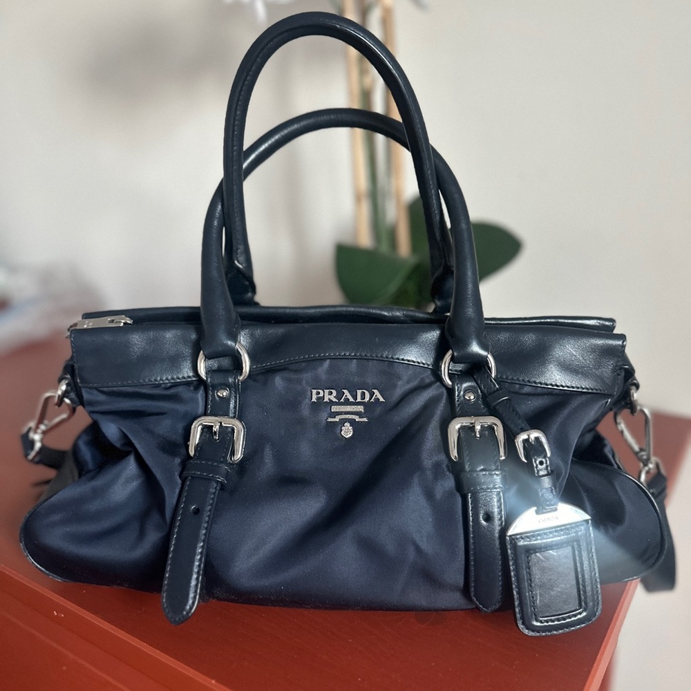 Classic Prada - Picture 1 of 9